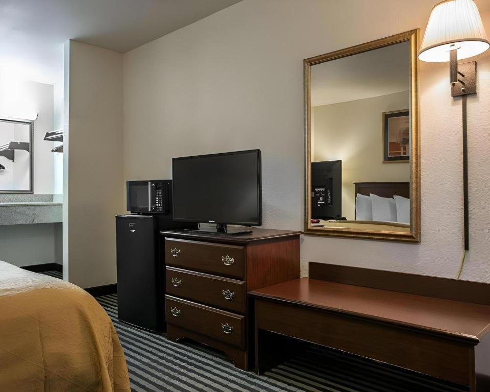 Quality Inn Columbia Airport West Columbia Εξωτερικό φωτογραφία